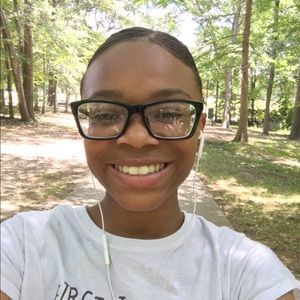 Meet your Posher, Victoria